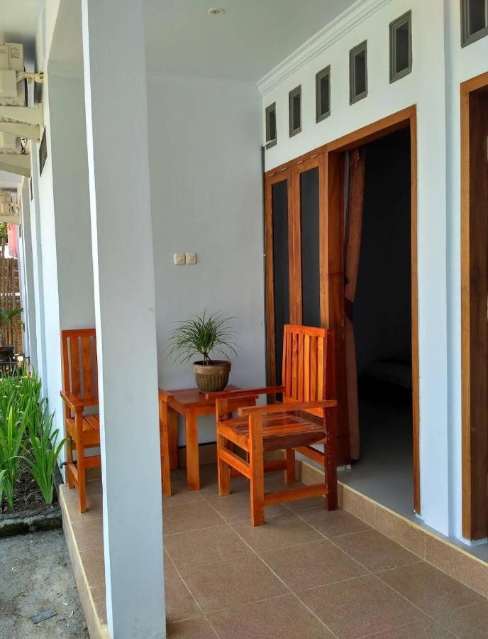 Merendeng Hostel Kuta Kuta  Exterior photo