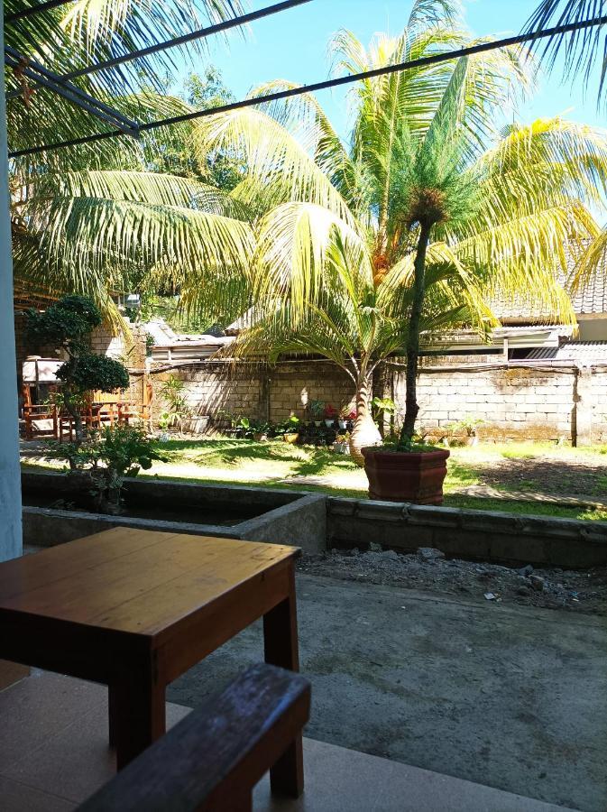 Merendeng Hostel Kuta Kuta  Exterior photo